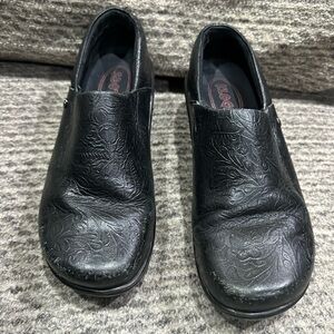 KLOGS Women’s Black Tooled Shoes, Size 11